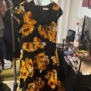 Elegant Sunflower Print Midi Dress